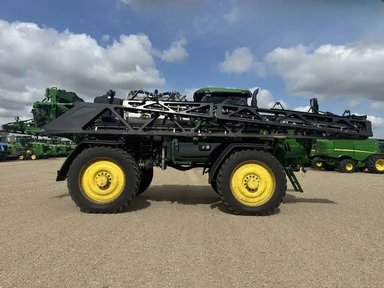 2024 John Deere 616R Arroseur - Automoteur — photo 2