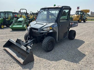 2013 Polaris BRUTUS Véhicule utilitaire — photo 2