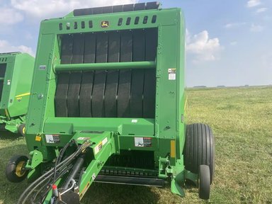 2022 John Deere 560M Presse à Balle Ronde — photo 2