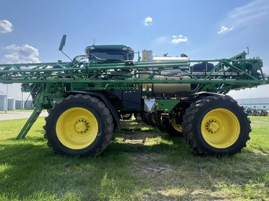 2023 John Deere 616R Arroseur - Automoteur — photo 2