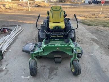 2023 John Deere Z930R Tondeuse à rayon de braquage zéro — photo 2