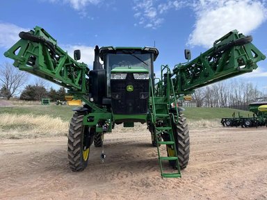 2024 John Deere 410R Arroseur - Automoteur — photo 2