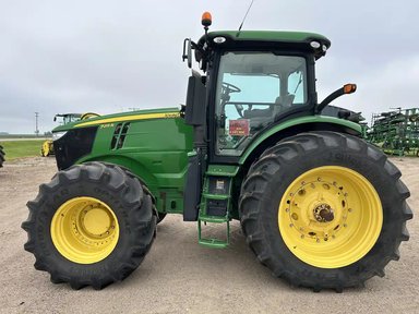2012 John Deere 7215R Tracteur — photo 2