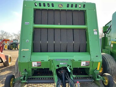 2023 John Deere 560R Presse à Balle Ronde — photo 2