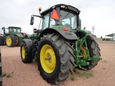 2025 John Deere 6M 145 Tracteur — photo 2
