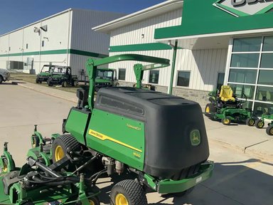 2023 John Deere 1600 Tondeuse frontale — photo 2