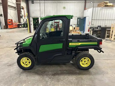 2023 John Deere XUV 835R Véhicule utilitaire — photo 2