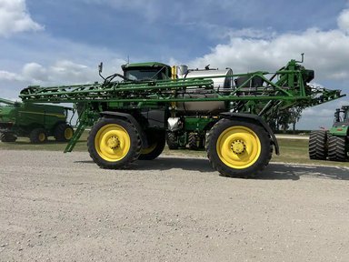 2025 John Deere 616R Arroseur - Automoteur — photo 2