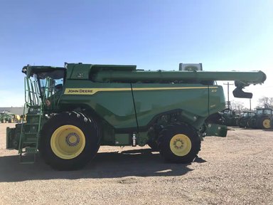 2022 John Deere X9 1100 Batteuse — photo 2