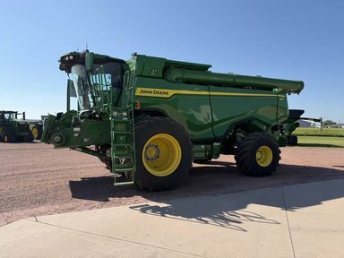 2022 John Deere X9 1000 Batteuse — photo 2