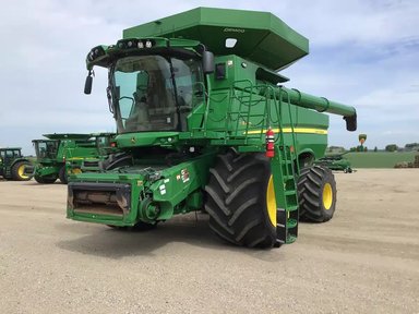 2023 John Deere S790 Batteuse — photo 2
