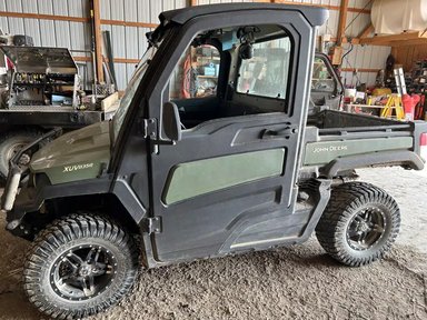 2023 John Deere XUV 835R Véhicule utilitaire — photo 2