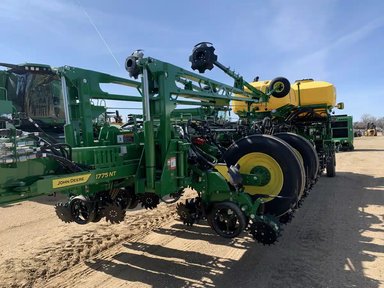 2025 John Deere 1775NT Planteur — photo 2