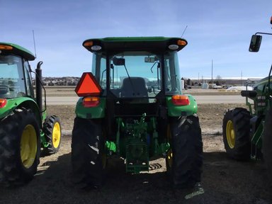 John Deere 5067E Tracteur — photo 2