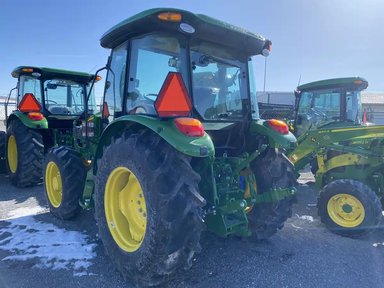 John Deere 5067E Tracteur — photo 2