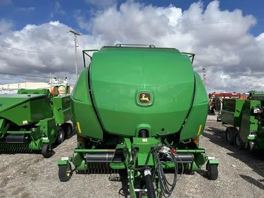 2023 John Deere L341R Presse à Balle Carrée/Large — photo 2