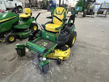 2022 John Deere Z545R Tondeuse à rayon de braquage zéro — photo 2