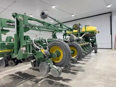 2020 John Deere 1775NT Planteur — photo 2