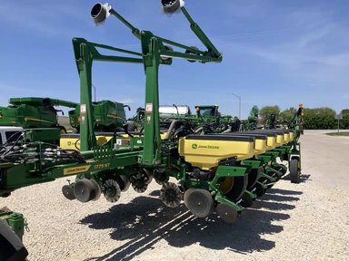 2023 John Deere 1775NT Planteur — photo 2
