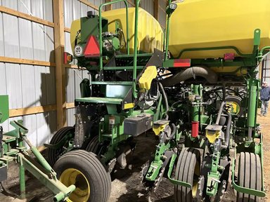 2024 John Deere 1775NT Planteur — photo 2