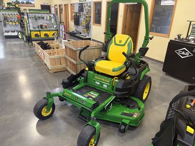 2026 John Deere Z545R Tondeuse à rayon de braquage zéro — photo 2