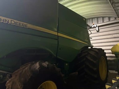 2020 John Deere S770 Batteuse — photo 2