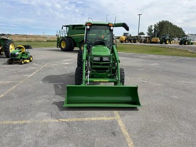 2026 John Deere 4052R Tracteur — photo 2