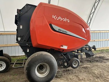 2021 Kubota BV4580N Presse à Balle Ronde — photo 2
