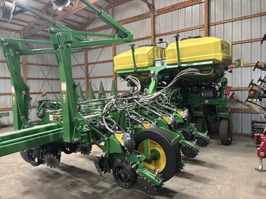 2024 John Deere 1775NT Planteur — photo 2