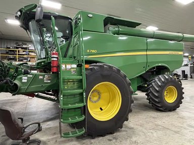 2023 John Deere S780 Batteuse — photo 2
