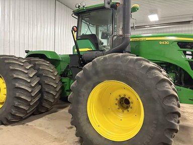 2010 John Deere 9430 Tracteur — photo 2