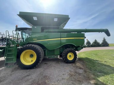 2012 John Deere S680 Batteuse — photo 2