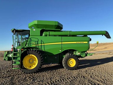 2021 John Deere S760 Batteuse — photo 2