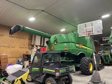 2020 John Deere S780 Batteuse — photo 2