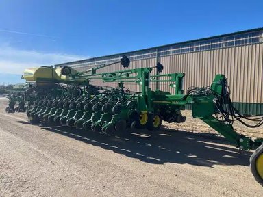 2020 John Deere DB60 Planteur — photo 2