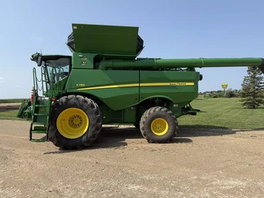 2022 John Deere S780 Batteuse — photo 2