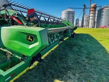 2024 John Deere RD45F Header - Flex — photo 2