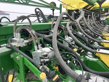2016 John Deere DB60 Planteur — photo 2