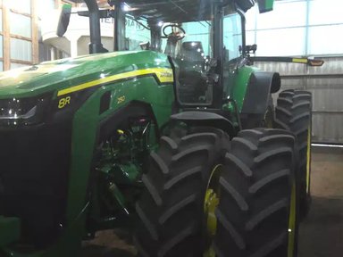 2025 John Deere 8R 250 Tracteur — photo 2