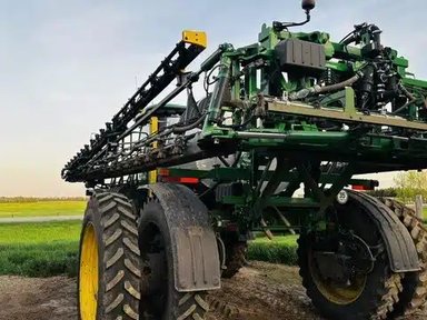 2021 John Deere R4045 Arroseur - Automoteur — photo 2