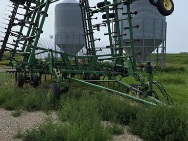 2003 John Deere 2200 Cultivateur — photo 2