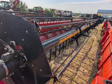 2011 Case IH 3020 Header - Flex — photo 2