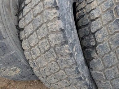 2015 Michelin 17.5R25 Pneus — photo 2