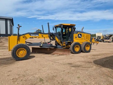 2021 DEERE 872GP Niveleuse (Gratte panier) — photo 2
