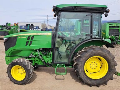 2017 John Deere 5075GV Tracteur — photo 2
