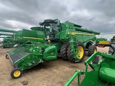 2022 John Deere X9 1100 Batteuse — photo 2