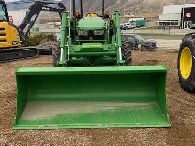 2023 John Deere 5060E Tracteur — photo 2