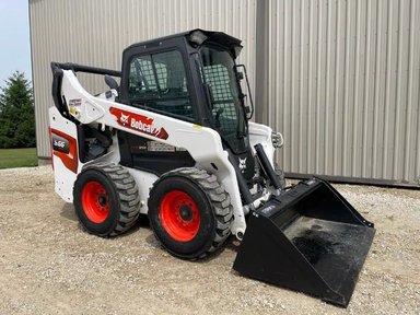 2022 Bobcat S66 chargeuse à direction à glissement — photo 2
