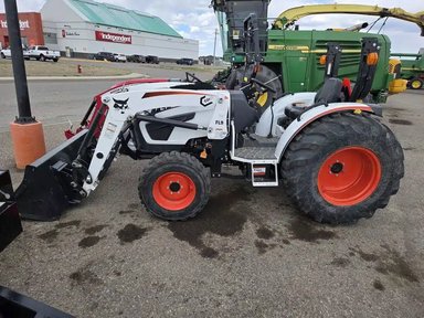 2023 Bobcat CT4050 Tracteur — photo 2