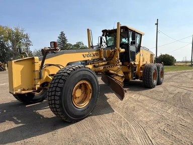 2008 Volvo G900 Niveleuse (Gratte panier) — photo 2